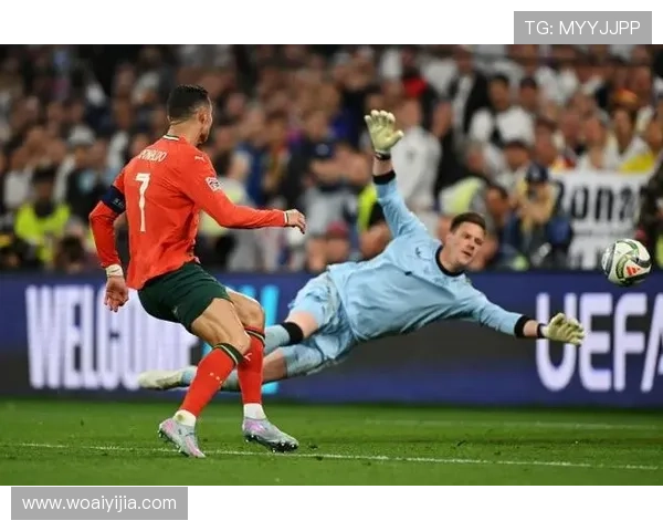 拜仁球星畅谈足球新规则设想格雷罗建议禁区外进球可计双倍 拜仁球星畅谈足球新规则设想格雷罗建议禁区外进球可计双倍