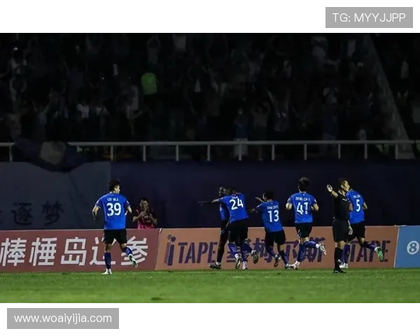 崔明安精准传中助攻 穆谢奎转身抽射破门打破僵局 崔明安精准传中助攻 穆谢奎转身抽射破门打破僵局